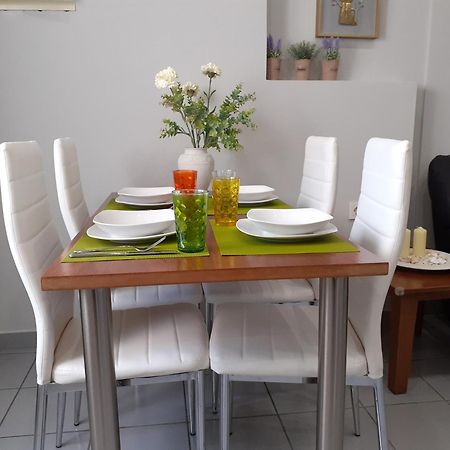 Dennis Stylish Apartment Kato Daratso Exterior foto