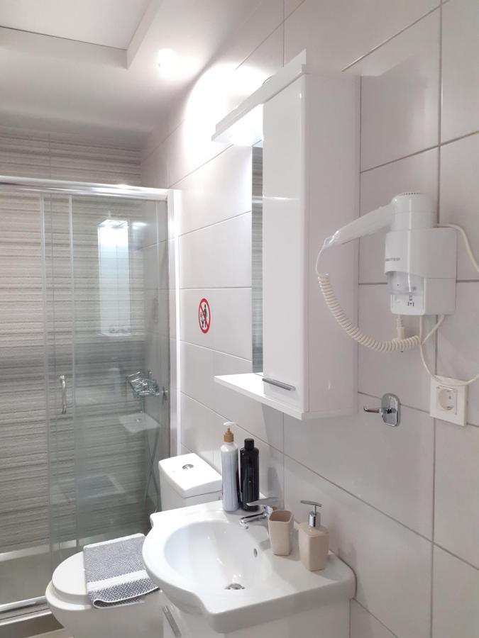 Dennis Stylish Apartment Kato Daratso Exterior foto
